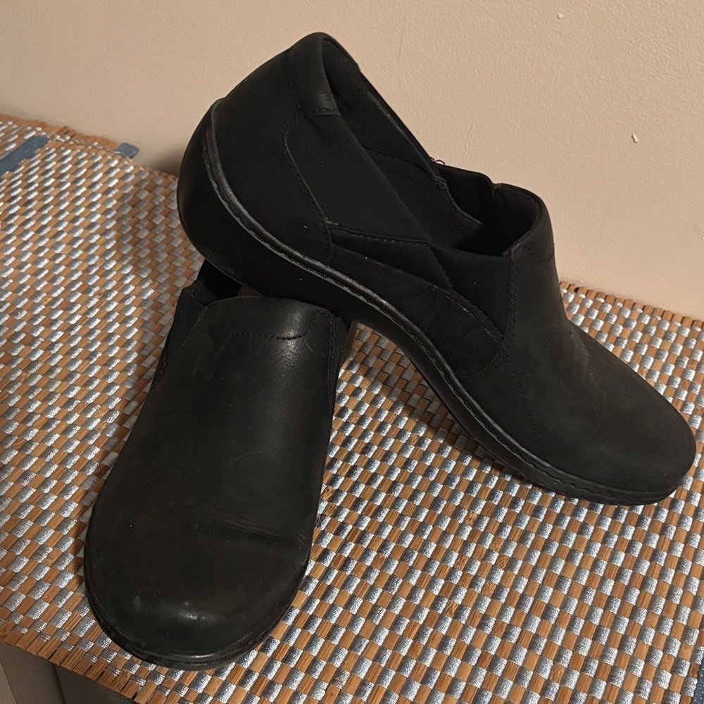 Clarks Women's Black Loafers